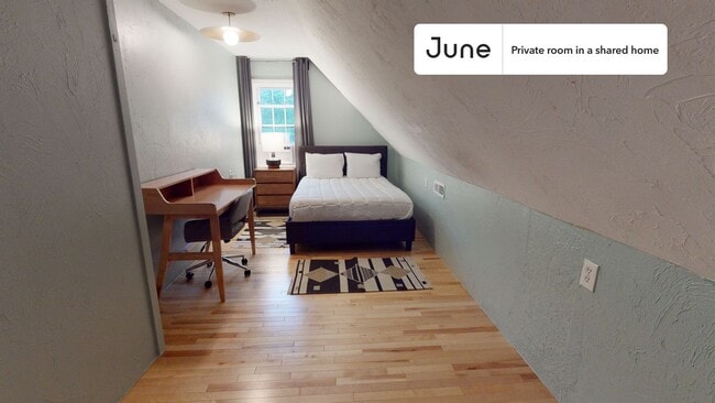 Private bedroom in 7 bed/2.5 bath Home in Boston, MA - Building Photo - Building Photo