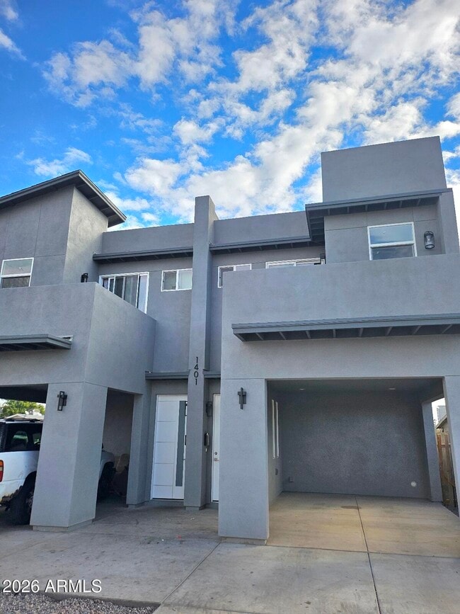 property at 1401 S 11th Ave