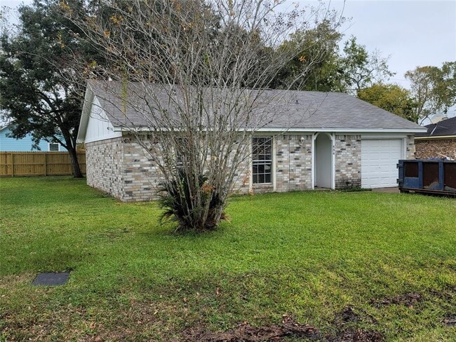 property at 434 Long St