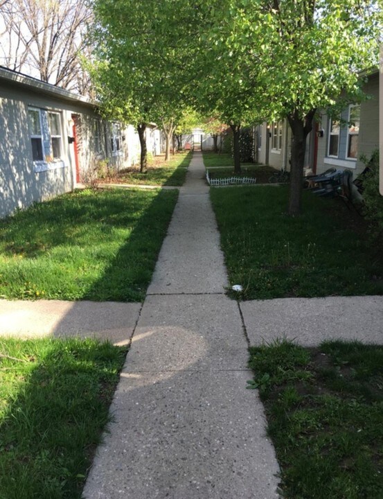 1254 W 23rd St-Unit -6 in Indianapolis, IN - Foto de edificio