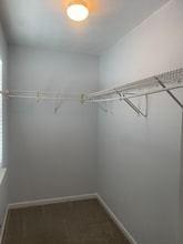 264 Lyn Gardens Way in Indianapolis, IN - Foto de edificio - Building Photo