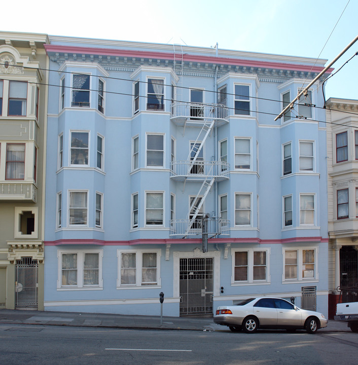 1631 Sacramento St in San Francisco, CA - Building Photo