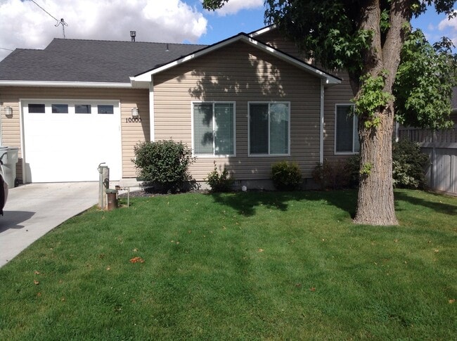 property at 10000 Utahna Rd