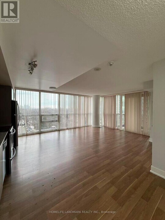 23 Sheppard Ave E in Toronto, ON - Building Photo