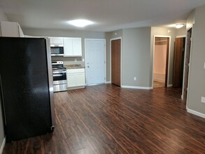 Rosewood Apartments in Alexandria, MN - Building Photo - Interior Photo