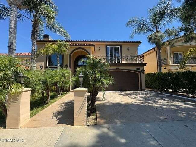 4960 Chimineas Ave in Los Angeles, CA - Building Photo - Building Photo