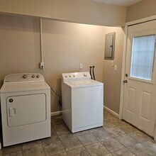 2355 Briardale Ct in Ypsilanti, MI - Building Photo - Building Photo