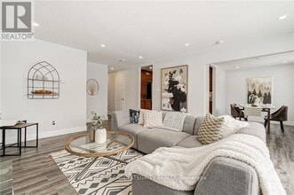 2636 Hickson Crescent in Ottawa, ON - Building Photo - Building Photo