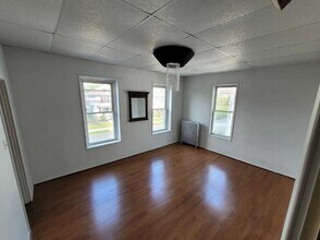 211-213 Montgomery Ave in West Pittston, PA - Building Photo - Building Photo