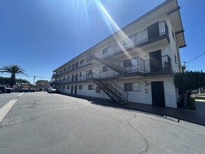 Broad in Wilmington, CA - Building Photo - Building Photo