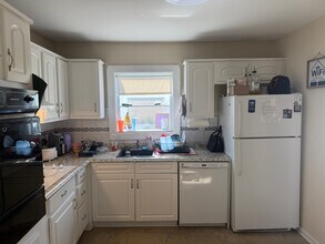 121 Oregon Ave in Ewing Township, NJ - Building Photo - Building Photo