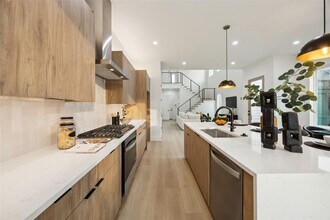 5217 Lindsley Ave in Dallas, TX - Building Photo - Building Photo