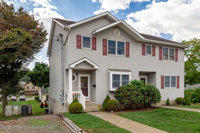 4 Scott St