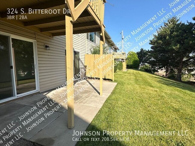 324 Bitteroot Dr in Boise, ID - Building Photo - Building Photo