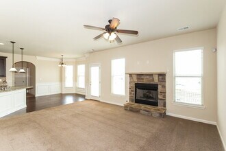 576 Camano Way in Mcdonough, GA - Building Photo - Building Photo