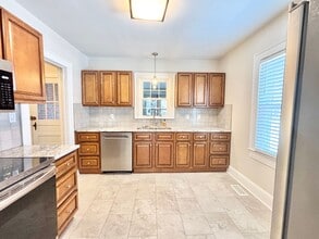 7555 US-158 in Reidsville, NC - Building Photo - Building Photo