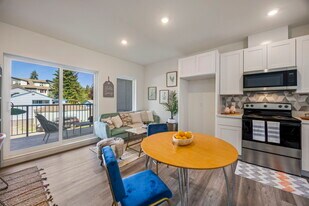 Civitas Apartments in Shoreline, WA - Building Photo
