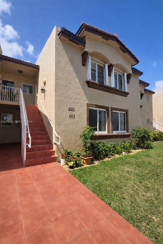 15761 SW 137th Ave in Miami, FL - Building Photo - Building Photo