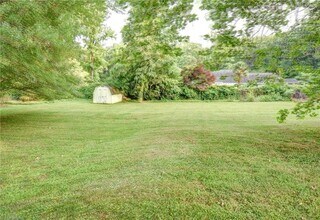 318 Collinwood Dr in Burlington, NC - Building Photo - Building Photo