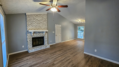 6959 Wadsworth Pl in Fayetteville, NC - Foto de edificio - Building Photo