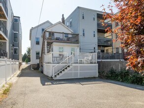 552 E 7th St, Unit 2 in Boston, MA - Building Photo - Building Photo