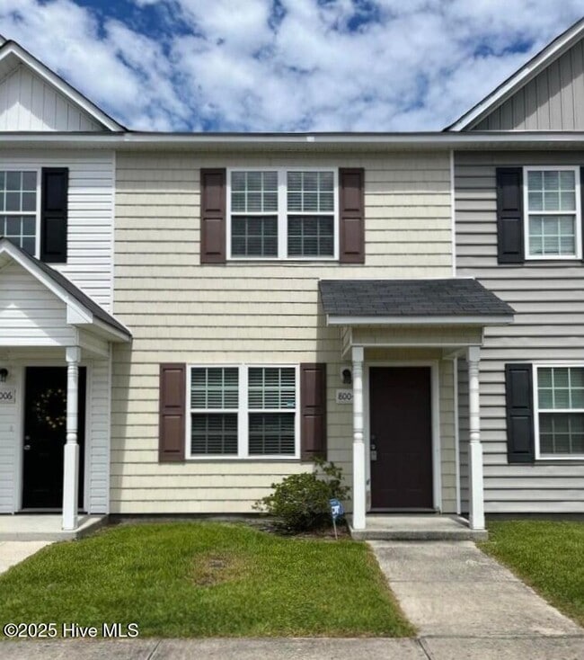 8004 Banister Loop