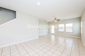 5603 Mercado Dr in Port Richey, FL - Foto de edificio - Building Photo
