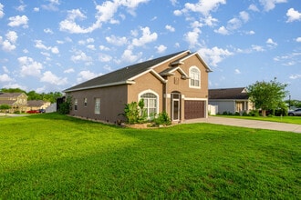 5438 SW 49th Ave in Ocala, FL - Foto de edificio - Building Photo
