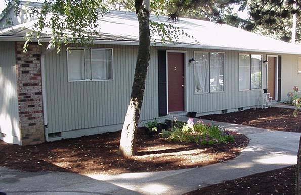 Country Rambler in Portland, OR - Foto de edificio - Building Photo