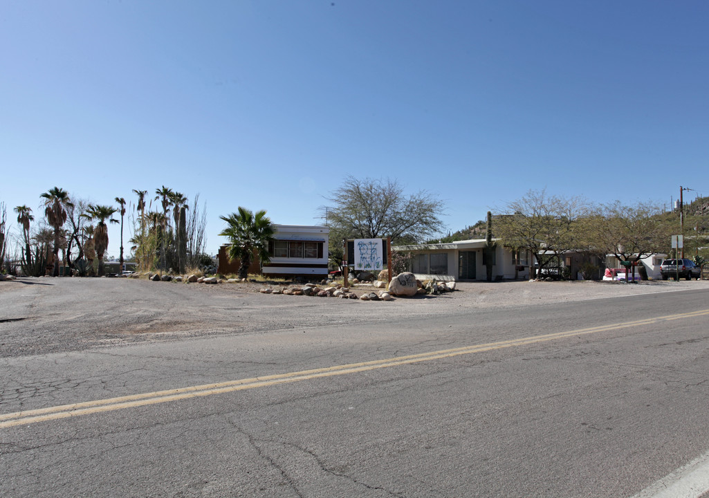 Cactus Gardern Mobile Home Ranch in Tucson, AZ - Building Photo