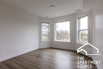 1456 N Kedzie Ave in Chicago, IL - Building Photo - Building Photo
