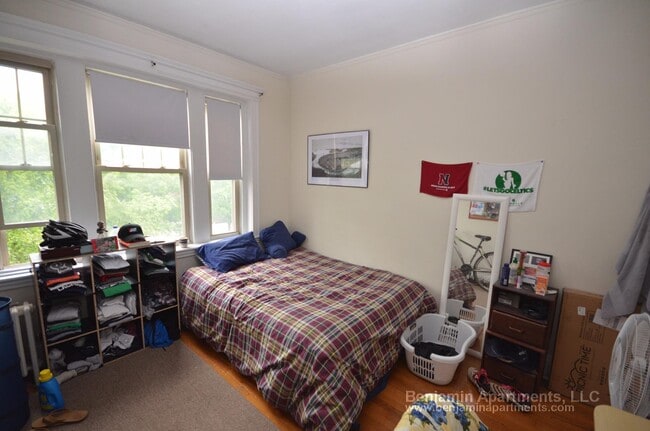 1796 Beacon St, Unit 1