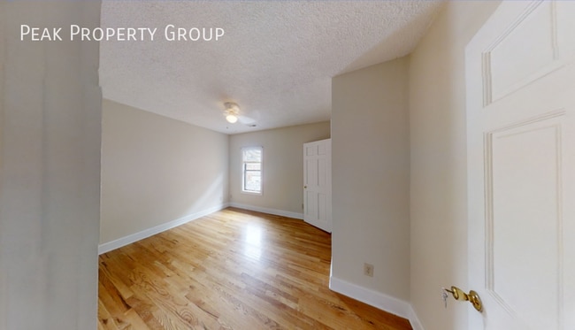 property at 1378 1/2 Indianola Ave