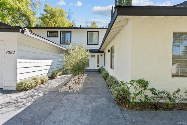 property at 7057 Middlesbury Ridge Cir