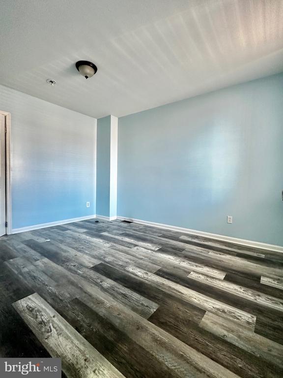 542 Stanbridge St in Norristown, PA - Building Photo - Building Photo