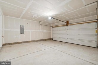 19 E Front St in Bridgeport, PA - Building Photo - Building Photo