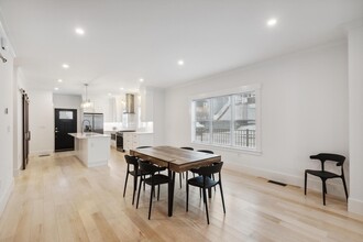 30 Baldwin St-Unit -1 in Malden, MA - Foto de edificio - Building Photo