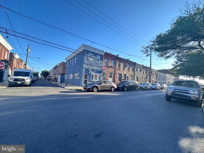 property at 526 W Porter St