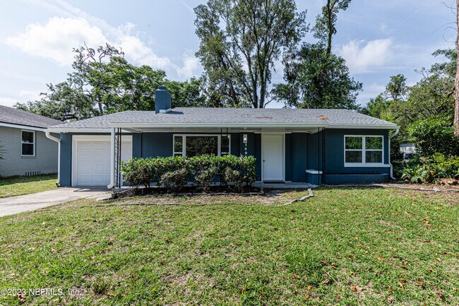 property at 1404 Jean Ct