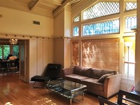 1908 Hillcrest Rd in Los Angeles, CA - Building Photo - Interior Photo