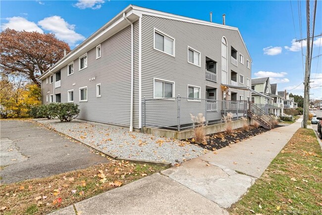 132 Bennett St, Unit Bennett