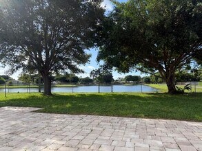 5431 Courtney Cir in Boynton Beach, FL - Building Photo - Building Photo