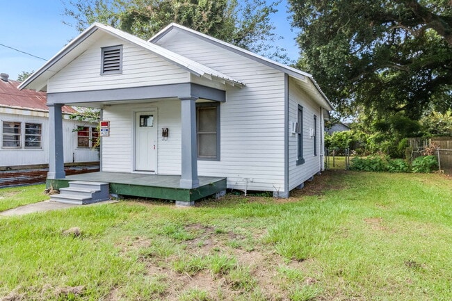 206 Hobson St in Lafayette, LA - Building Photo - Building Photo