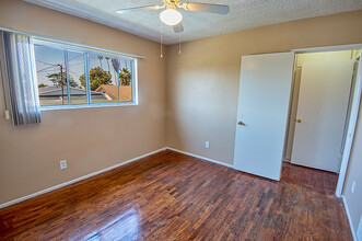 1088 W 39th St in Los Angeles, CA - Foto de edificio - Building Photo