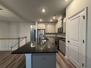 2029 Statesville Ave in Charlotte, NC - Building Photo - Building Photo