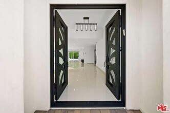 6243 Berquist Ave in Los Angeles, CA - Building Photo - Building Photo