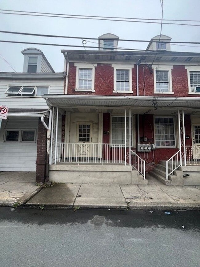 property at 254 Cedar St