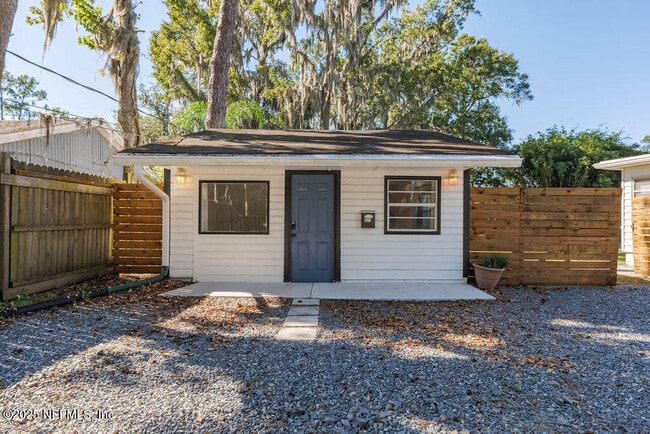 4072 Spring Park Cir in Jacksonville, FL - Building Photo - Building Photo