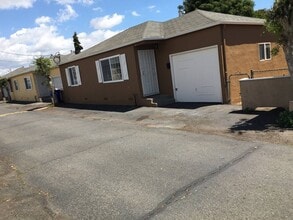969 Roseann Ct in San Lorenzo, CA - Building Photo - Building Photo