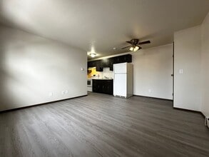 1052 Winter Ln in Green Bay, WI - Building Photo - Building Photo